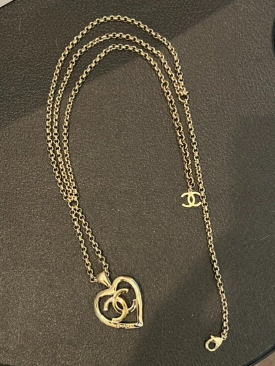 Chanel Gold CC Heart Chain Necklace Belt Convertible 33” Champagne Gold main image 7